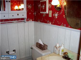 558 Pedley Road Philadelphia, PA 19128 - Photo 7 of 10 Gallery Image 7