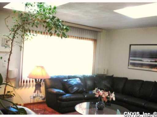 114 Claire Road Syracuse, NY 13214 - Photo 4 of 16 Other