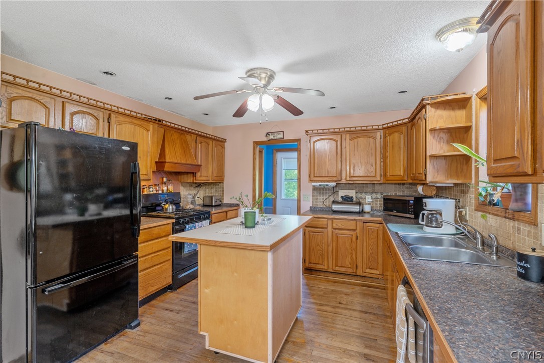 4735 Grange Road Clay, NY 13041 - Photo 11 of 44