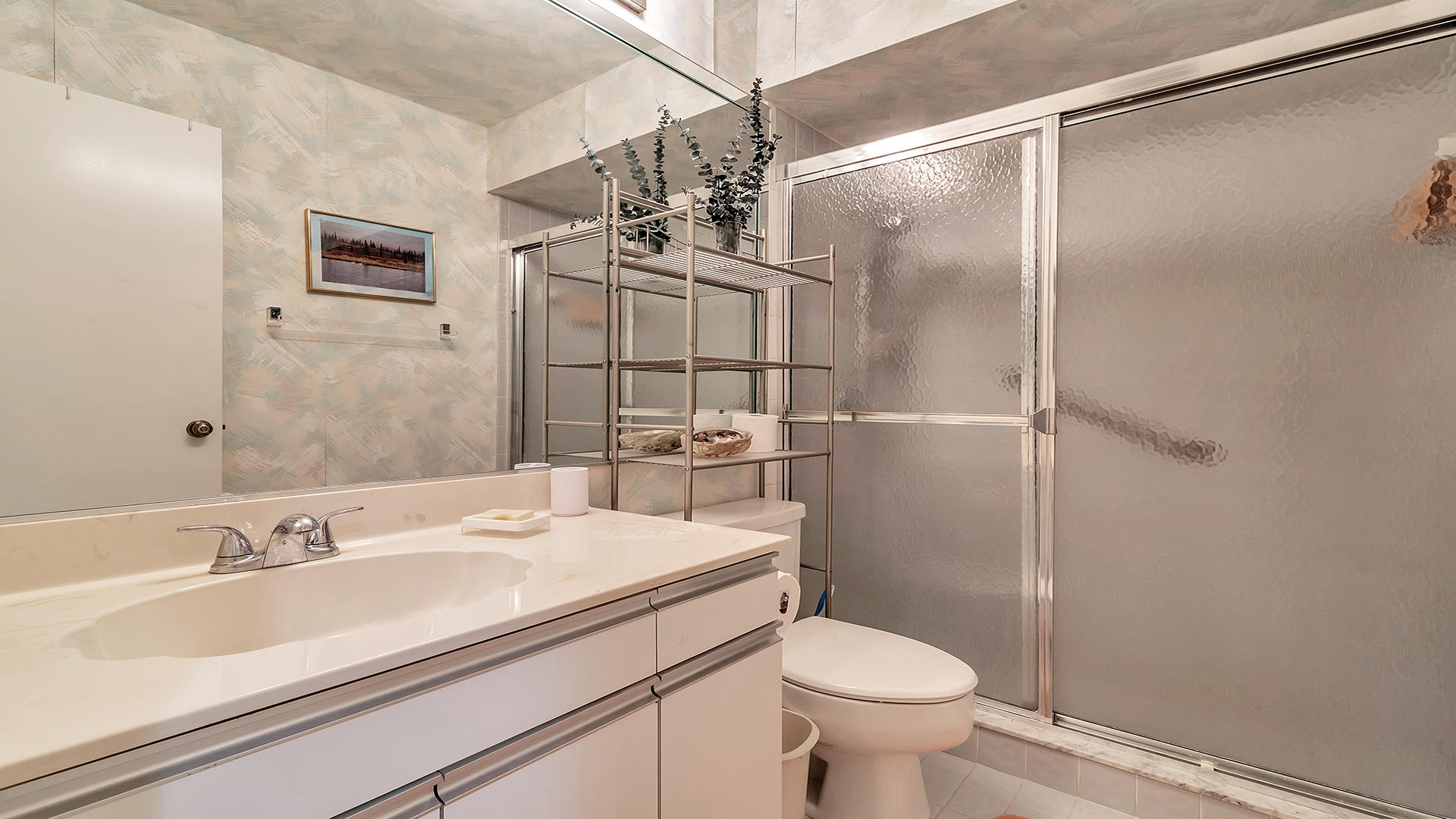 10586 180th Place South Boca Raton, FL 33498 - Photo 18 of 40 Bathroom (1)