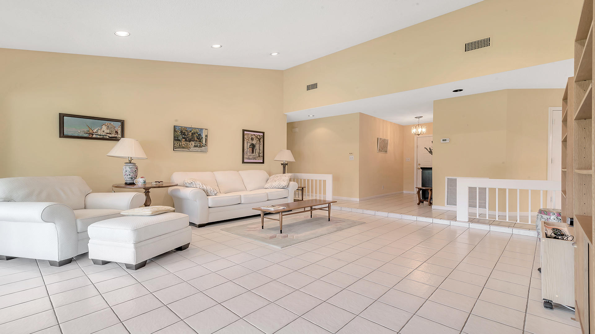 10586 180th Place South Boca Raton, FL 33498 - Photo 5 of 40 Living area (1 (2)