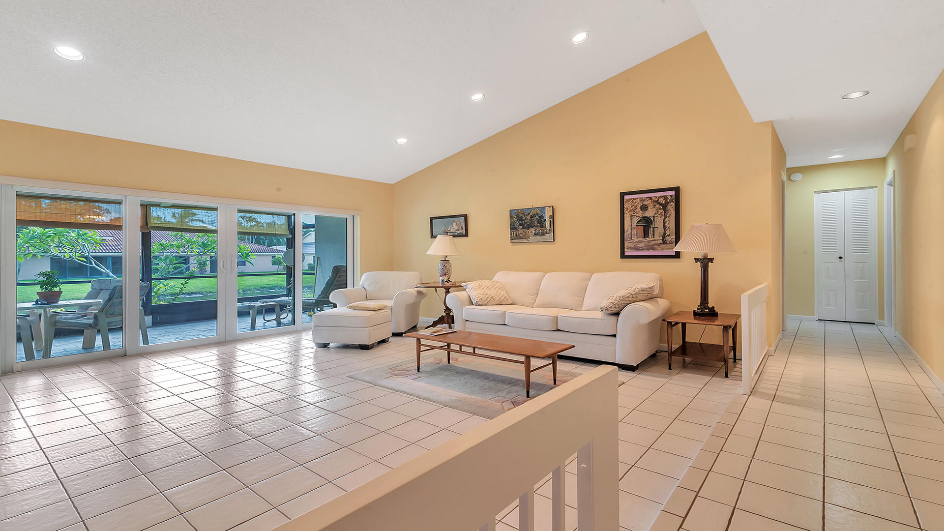 10586 180th Place South Boca Raton, FL 33498 - Photo 8 of 40 Living area (1 (4)