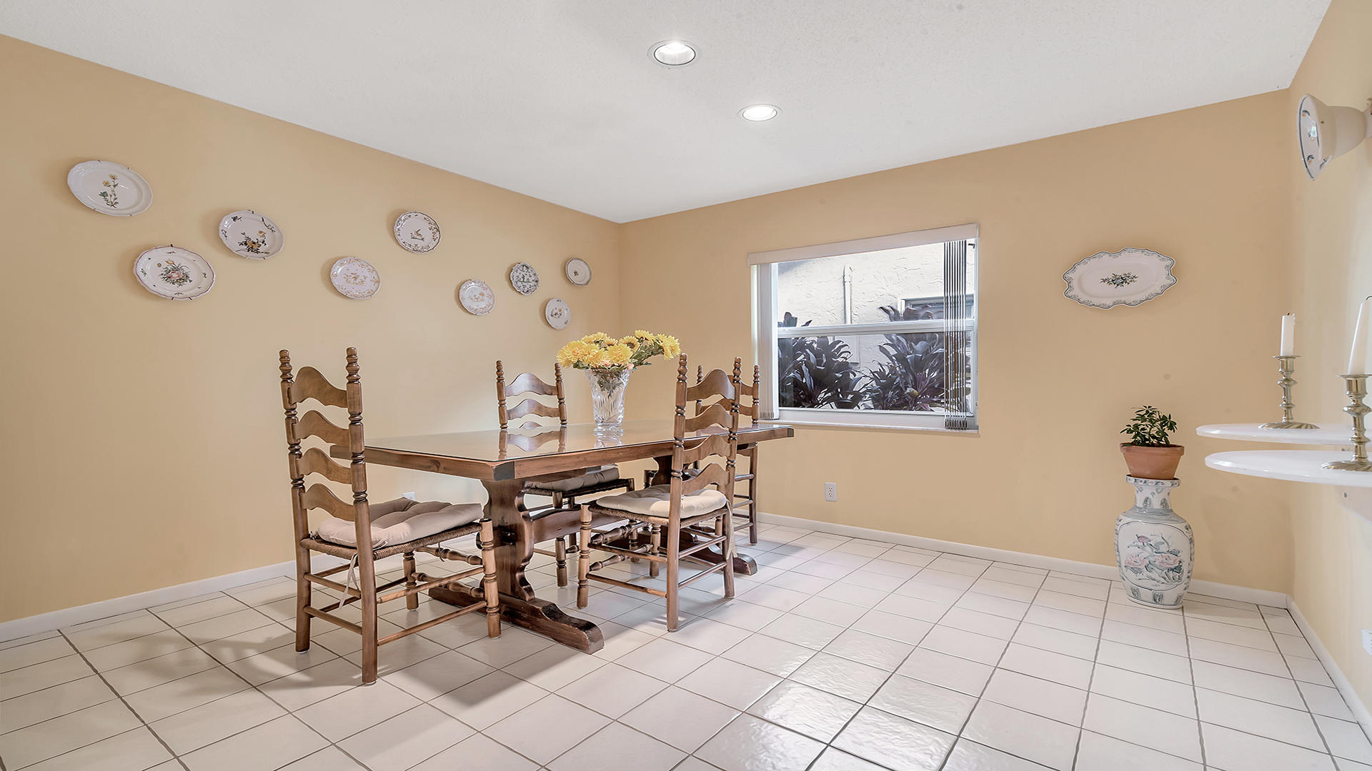 10586 180th Place South Boca Raton, FL 33498 - Photo 10 of 40 Dining hall (1)
