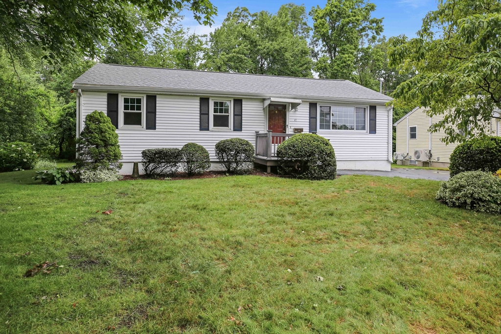 47 Hapgood Road Worcester, MA 01609 - Photo 1 of 35 Gallery Image 1
