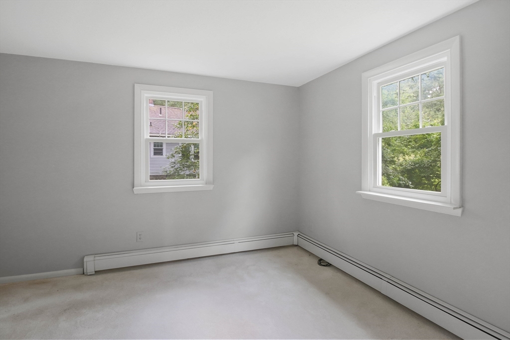 47 Hapgood Road Worcester, MA 01609 - Photo 21 of 35 Gallery Image 21