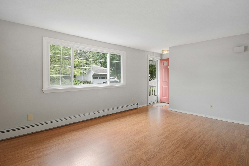 47 Hapgood Road Worcester, MA 01609 - Photo 8 of 35 Gallery Image 8