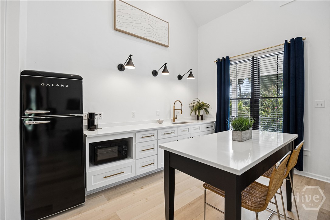 1402 Walthour Road, Unit B Savannah, GA 31410 - Photo 16 of 33 Gallery Image 16