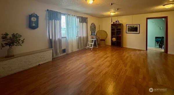 $1,645 | 9222 Silverdale Way Northwest, Silverdale, WA 98383