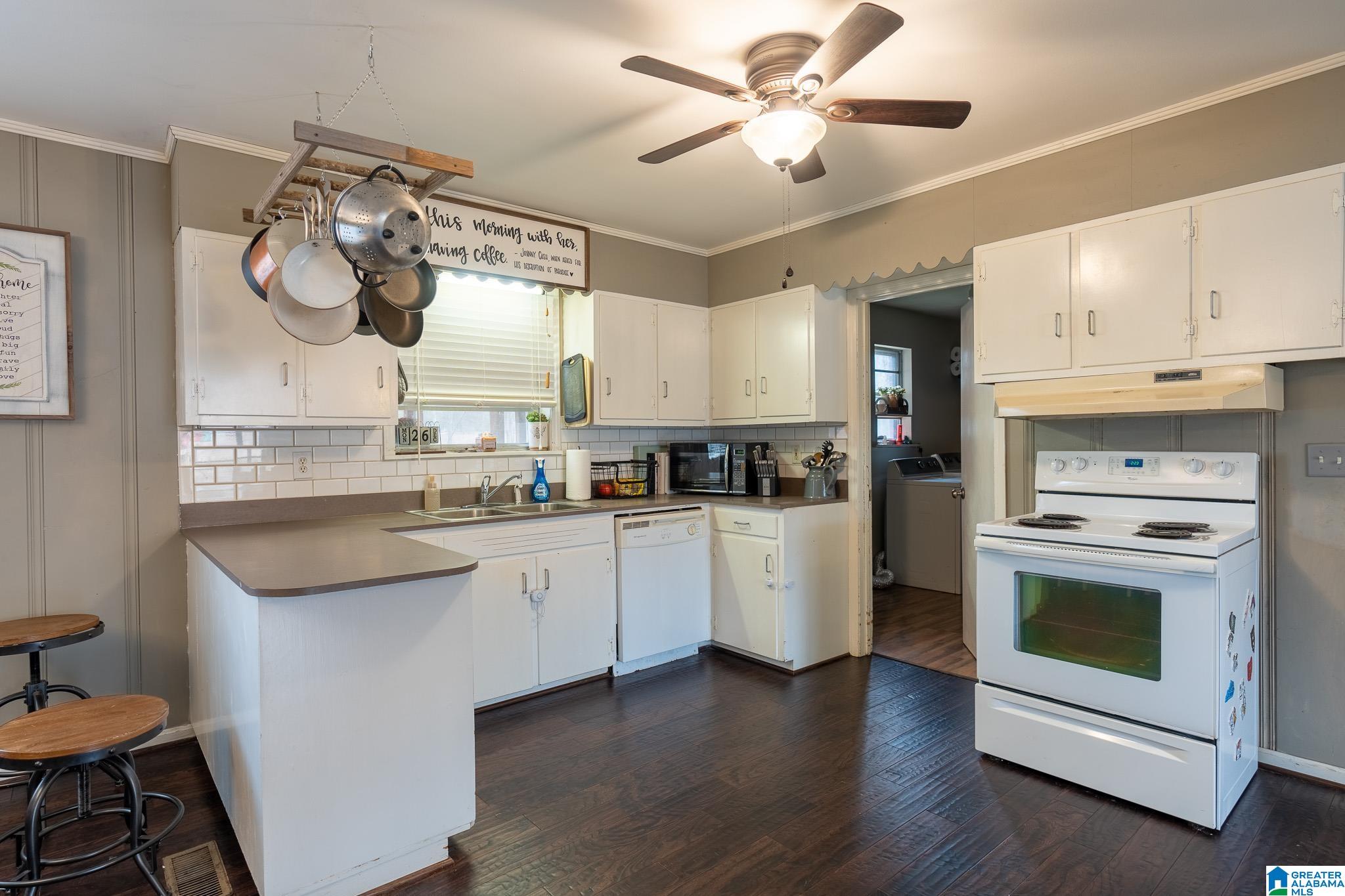303 Florence Street Bessemer, AL 35023 - Photo 8 of 33