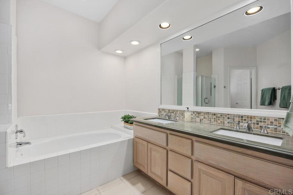 4976 Lamia Way Oceanside, CA 92056 - Photo 19 of 59