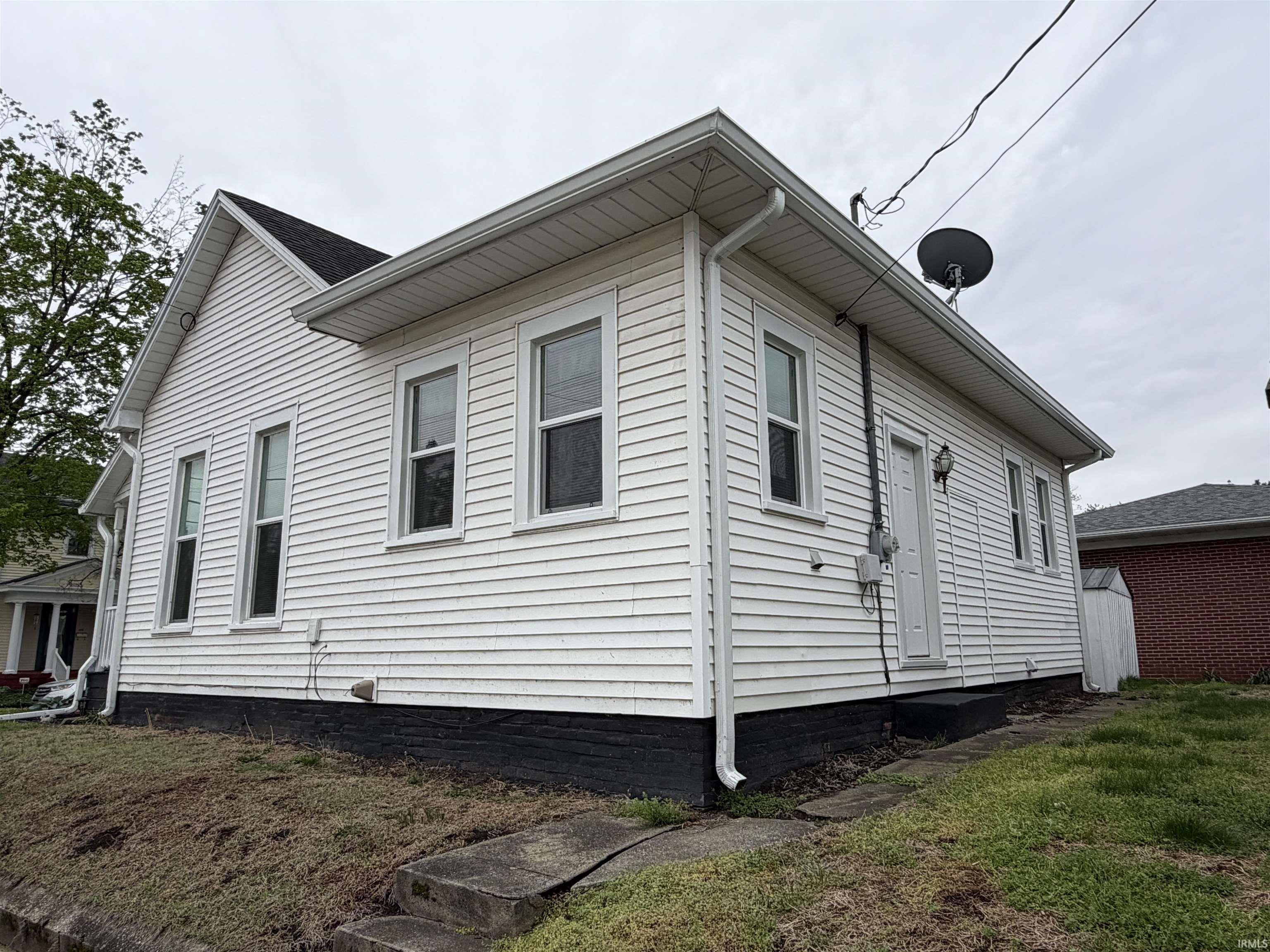 403 South 5th Street Vincennes, IN 47591 - Photo 3 of 13