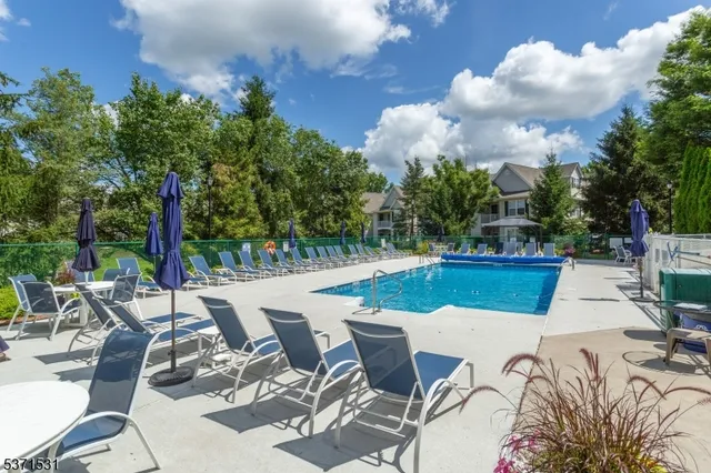 $445,000 | 130 Barrister Drive, Unit 130, Butler, NJ 07405