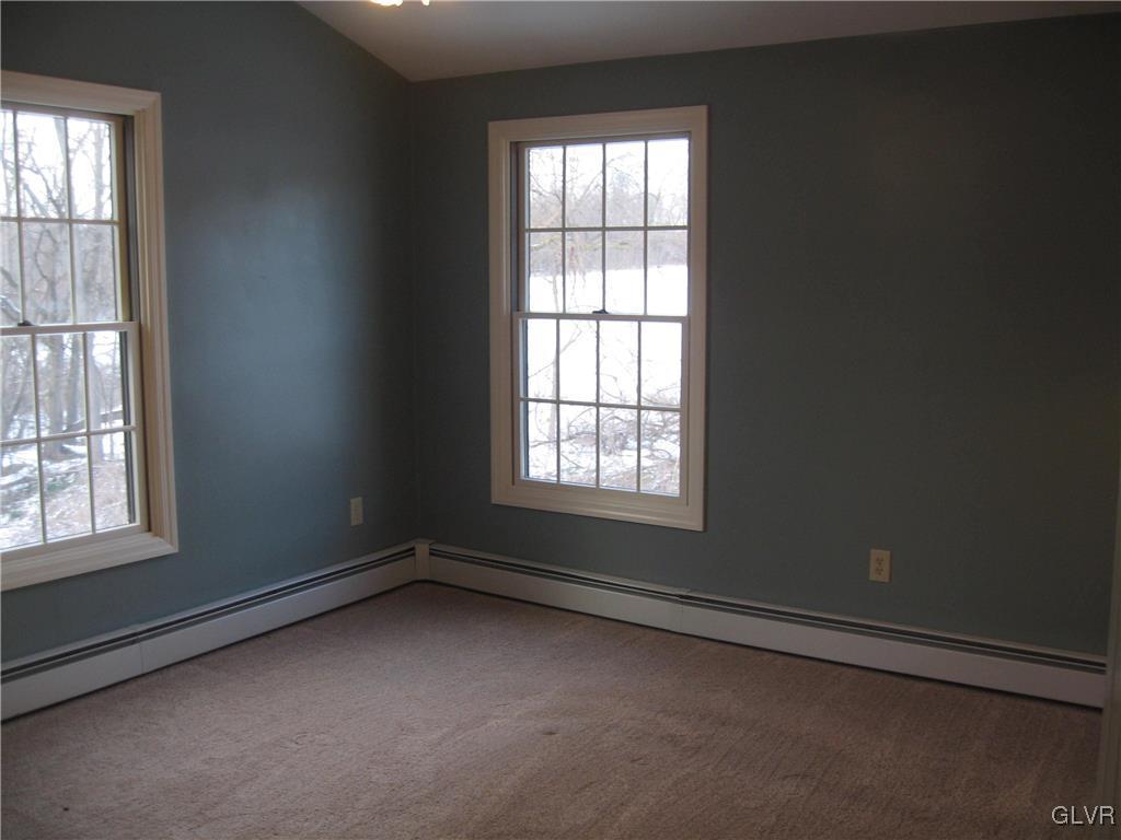 2009 Springtown Hill Road Hellertown, PA 18055 - Photo 25 of 39