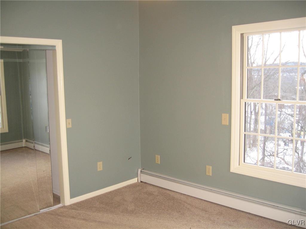 2009 Springtown Hill Road Hellertown, PA 18055 - Photo 28 of 39