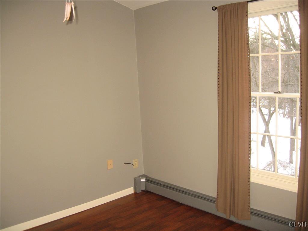 2009 Springtown Hill Road Hellertown, PA 18055 - Photo 31 of 39