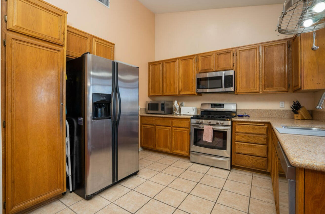 38780 Juniper Tree Road Palmdale, CA 93551 - Photo 8 of 22 8