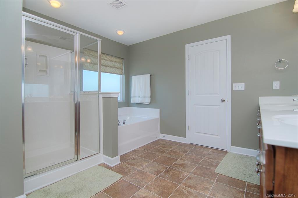 4201 Bright Road Charlotte, NC 28214 - Photo 15 of 24 Gallery Image 15