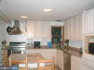 1354 Old Ford Road Huntingdon Valley, PA 19006 - Photo 4 of 6