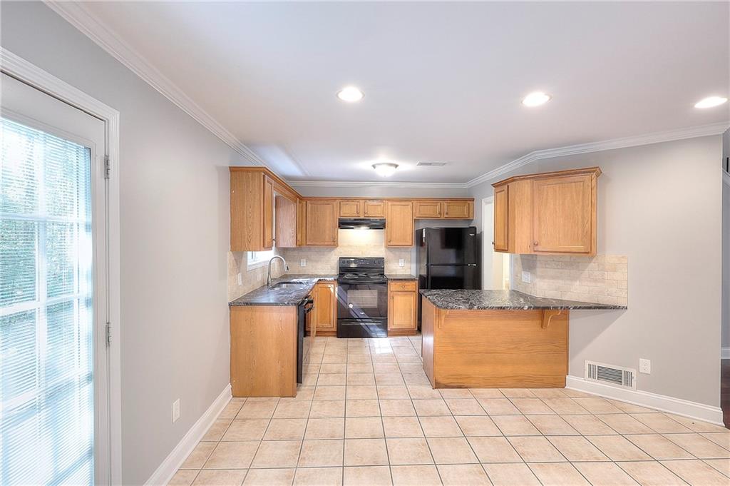 372 Ashton Way Winder, GA 30680 - Photo 7 of 29