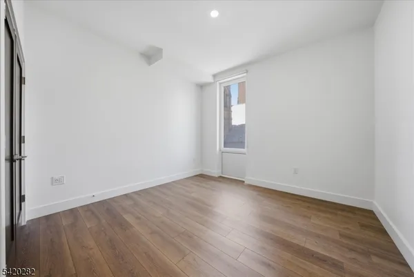 $615,000 | 21 Lincoln Park, Unit 302, Newark, NJ 07102