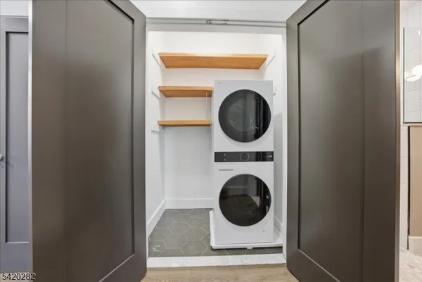$615,000 | 21 Lincoln Park, Unit 302, Newark, NJ 07102
