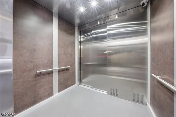 $615,000 | 21 Lincoln Park, Unit 302, Newark, NJ 07102