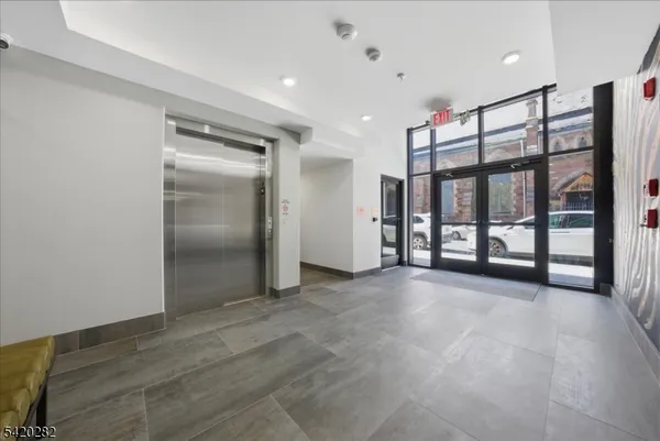 $615,000 | 21 Lincoln Park, Unit 302, Newark, NJ 07102