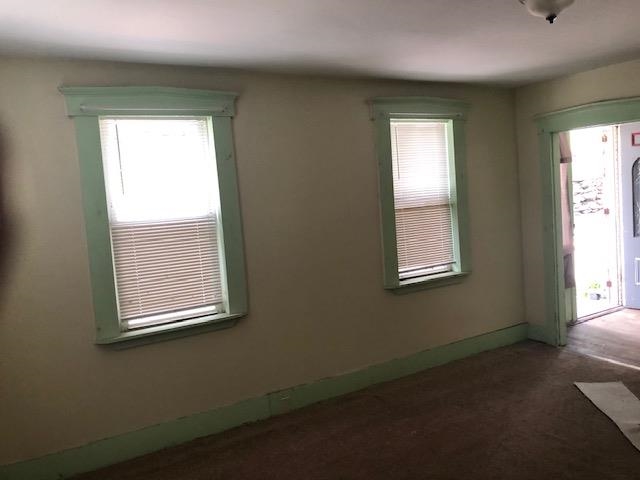 57 Summer Street Springfield, VT 05156 - Photo 24 of 34