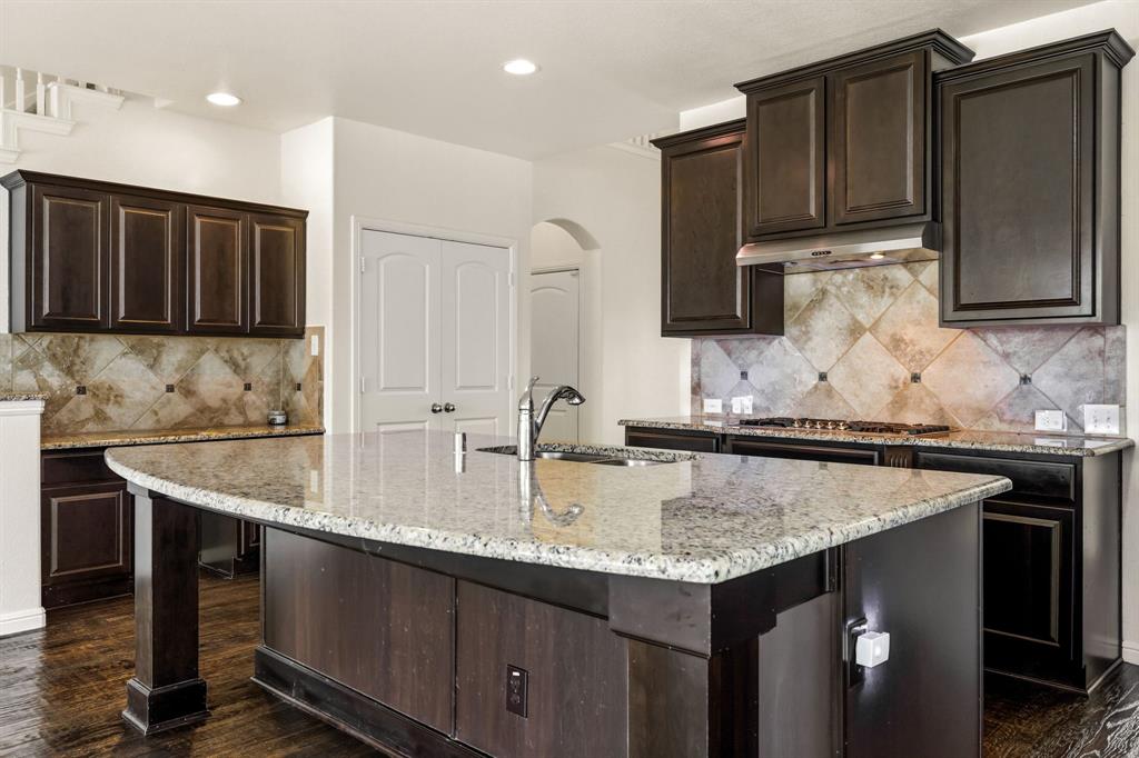 5115 Live Oak Drive Sachse, TX 75048 - Photo 7 of 40