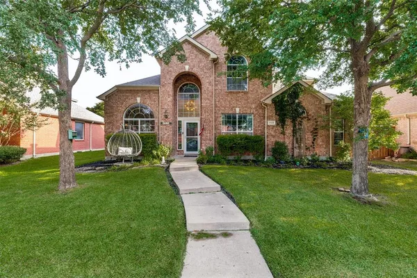 $585,000 | 1723 Clarke Springs Drive, Allen, TX 75002