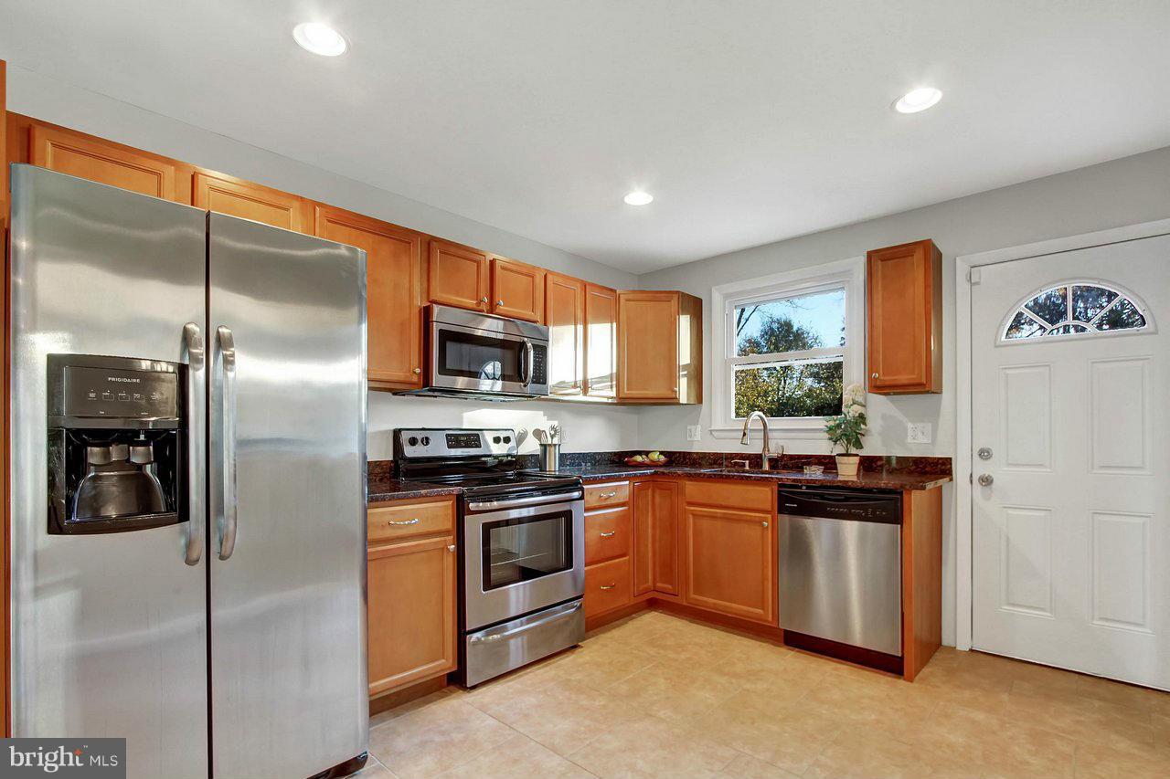 8607 Lugano Road Randallstown, MD 21133 - Photo 6 of 30 Kitchen