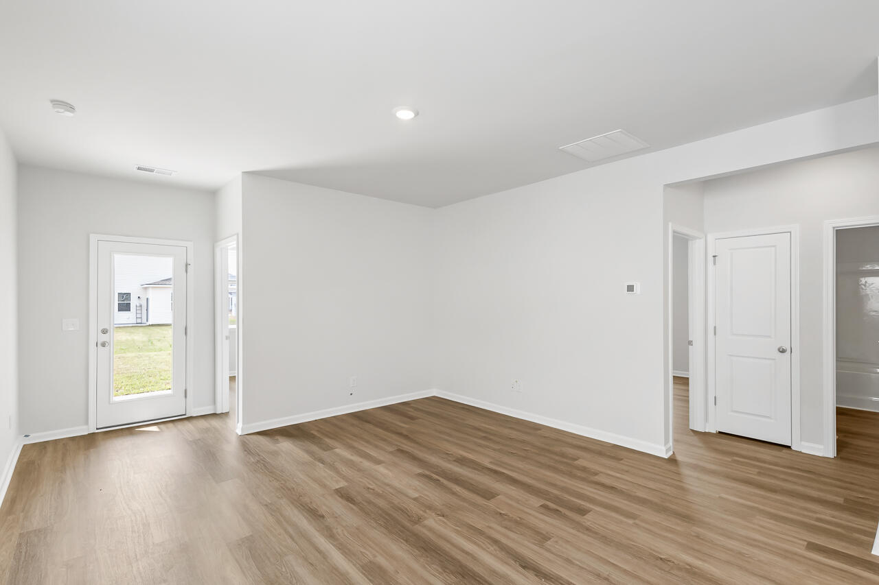 717 Butterfly Ginger Street Moncks Corner, SC 29461 - Photo 4 of 29 409 Tulip Poplar CG_8