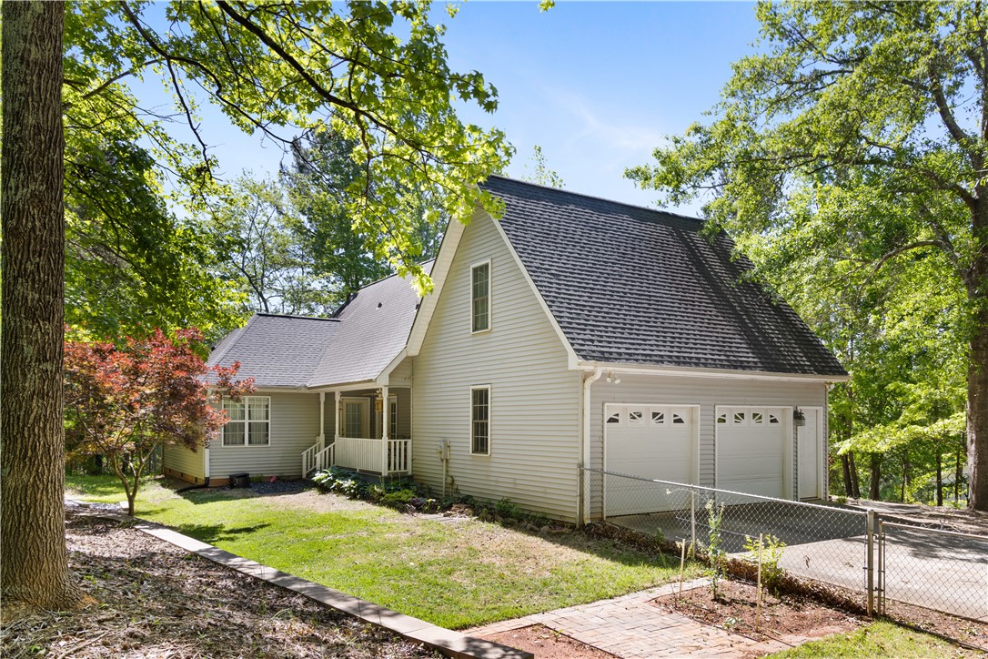 2021 Ridgeview Lane Seneca, SC 29678 - Photo 3 of 18 Gallery Image 3