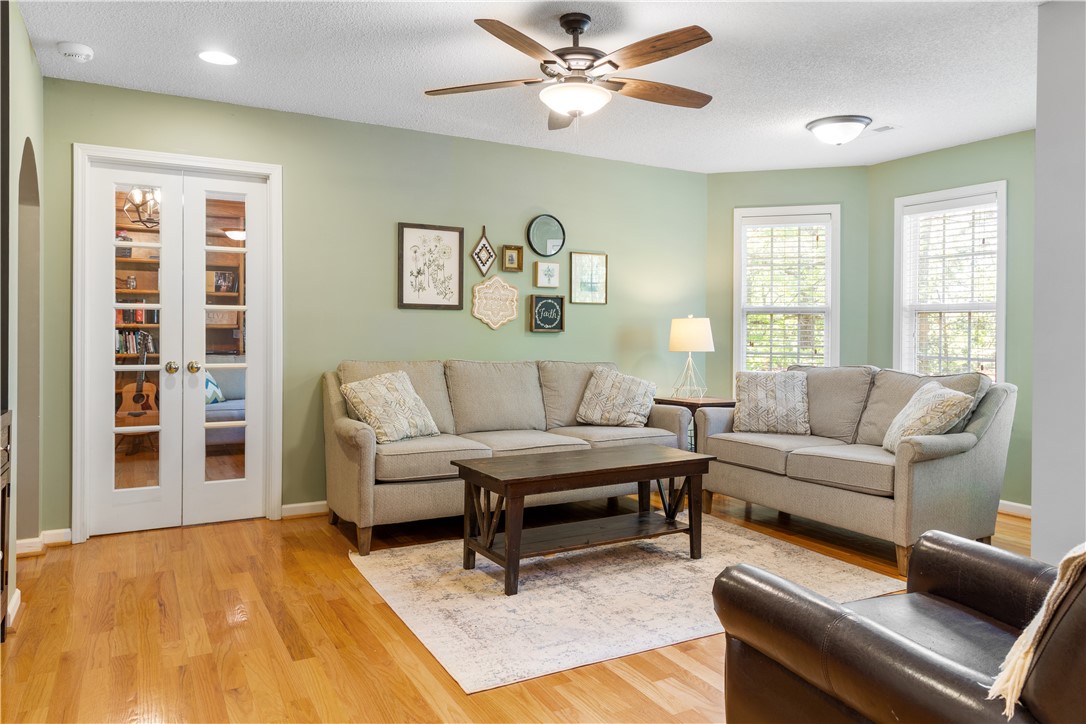 2021 Ridgeview Lane Seneca, SC 29678 - Photo 6 of 18 Gallery Image 6