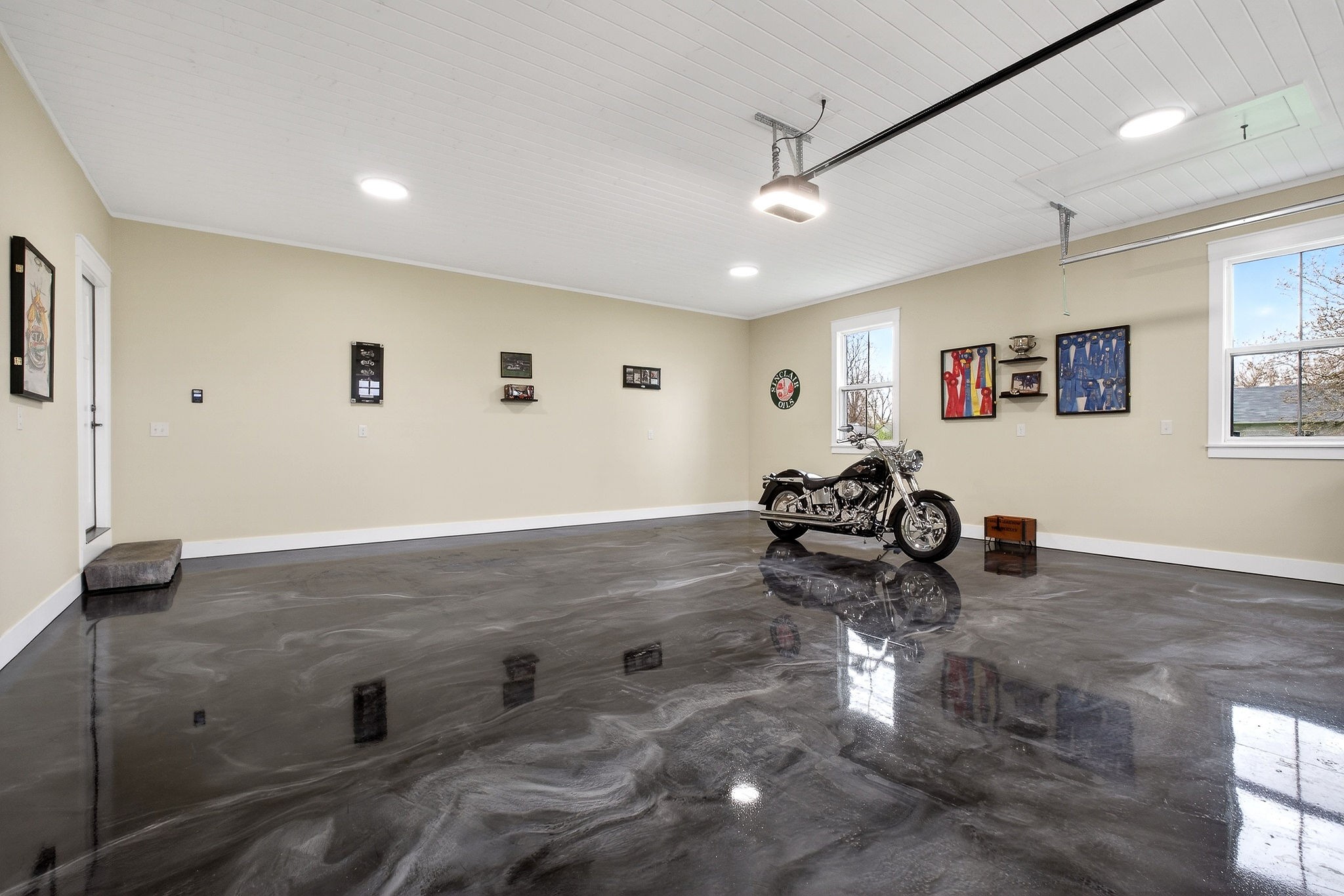 381 Rivercliff Road McMinnville, TN 37110 - Photo 31 of 46 a living room with furniture