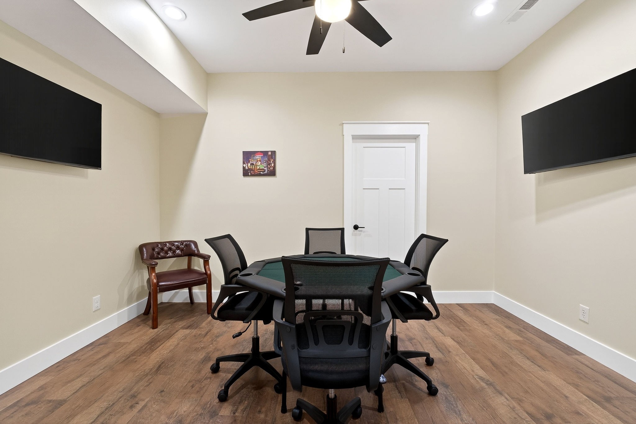381 Rivercliff Road McMinnville, TN 37110 - Photo 39 of 46 a view of a dining room with furniture and wooden floor