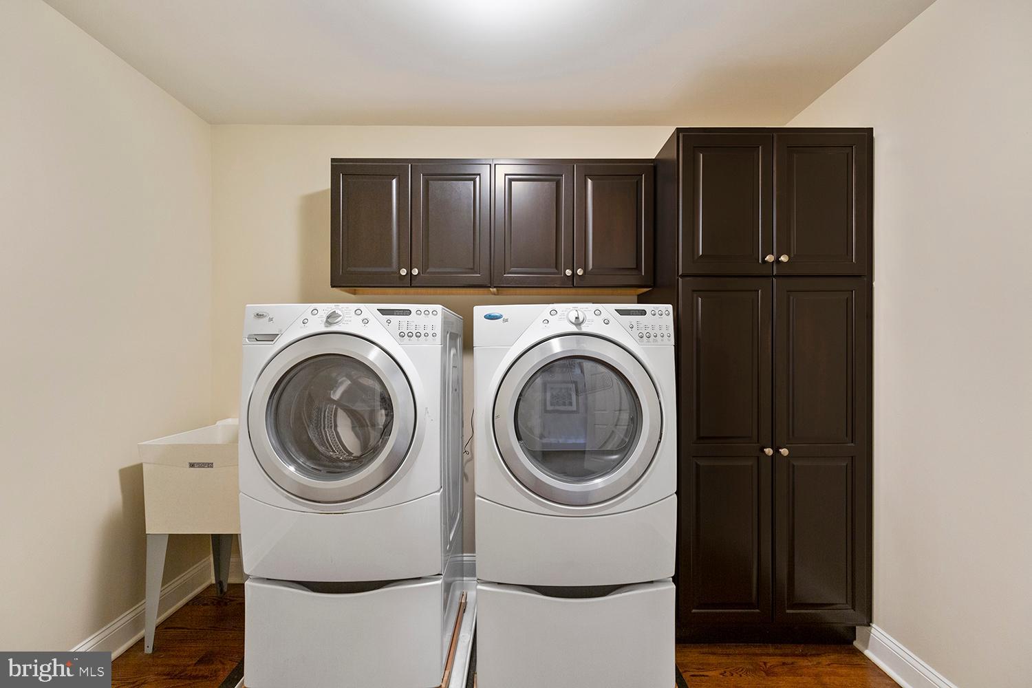 36 Pine Valley Road Doylestown, PA 18901 - Photo 27 of 43 Upper floor laundry convenient to bedrooms