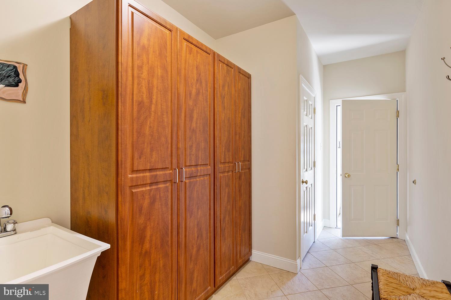 36 Pine Valley Road Doylestown, PA 18901 - Photo 37 of 43 Enter or exit to 3 car garage from mudroom