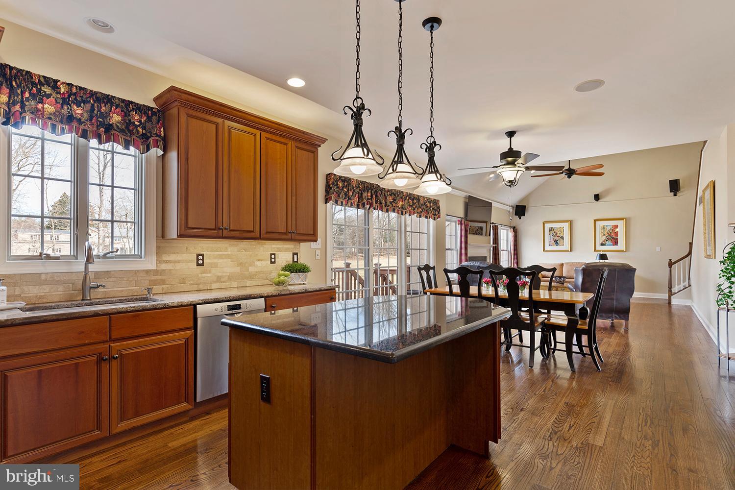 36 Pine Valley Road Doylestown, PA 18901 - Photo 8 of 43 Entryway of dining room into kitchen/family rm