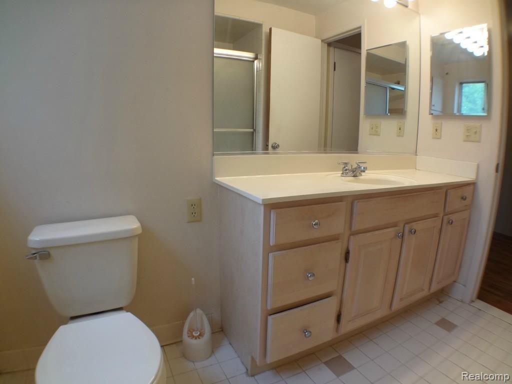 2072 Derby Road Birmingham, MI 48009 - Photo 18 of 30
