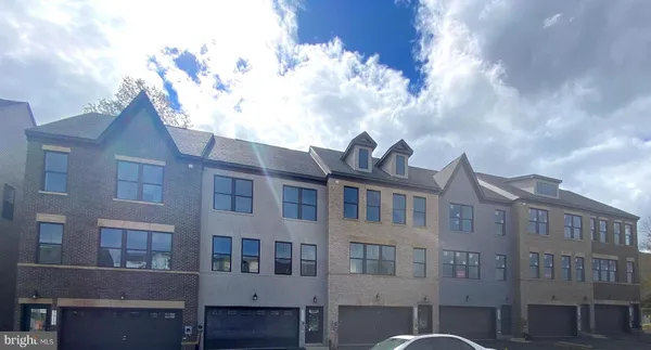 $1,200 | 3511 Stella Blue Drive, Hyattsville, MD 20782