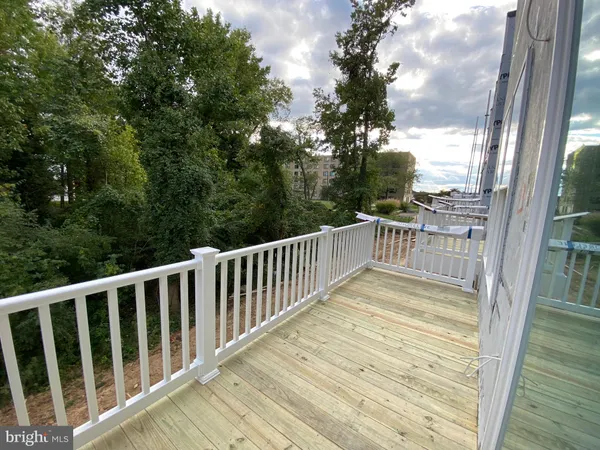 $1,200 | 3511 Stella Blue Drive, Hyattsville, MD 20782