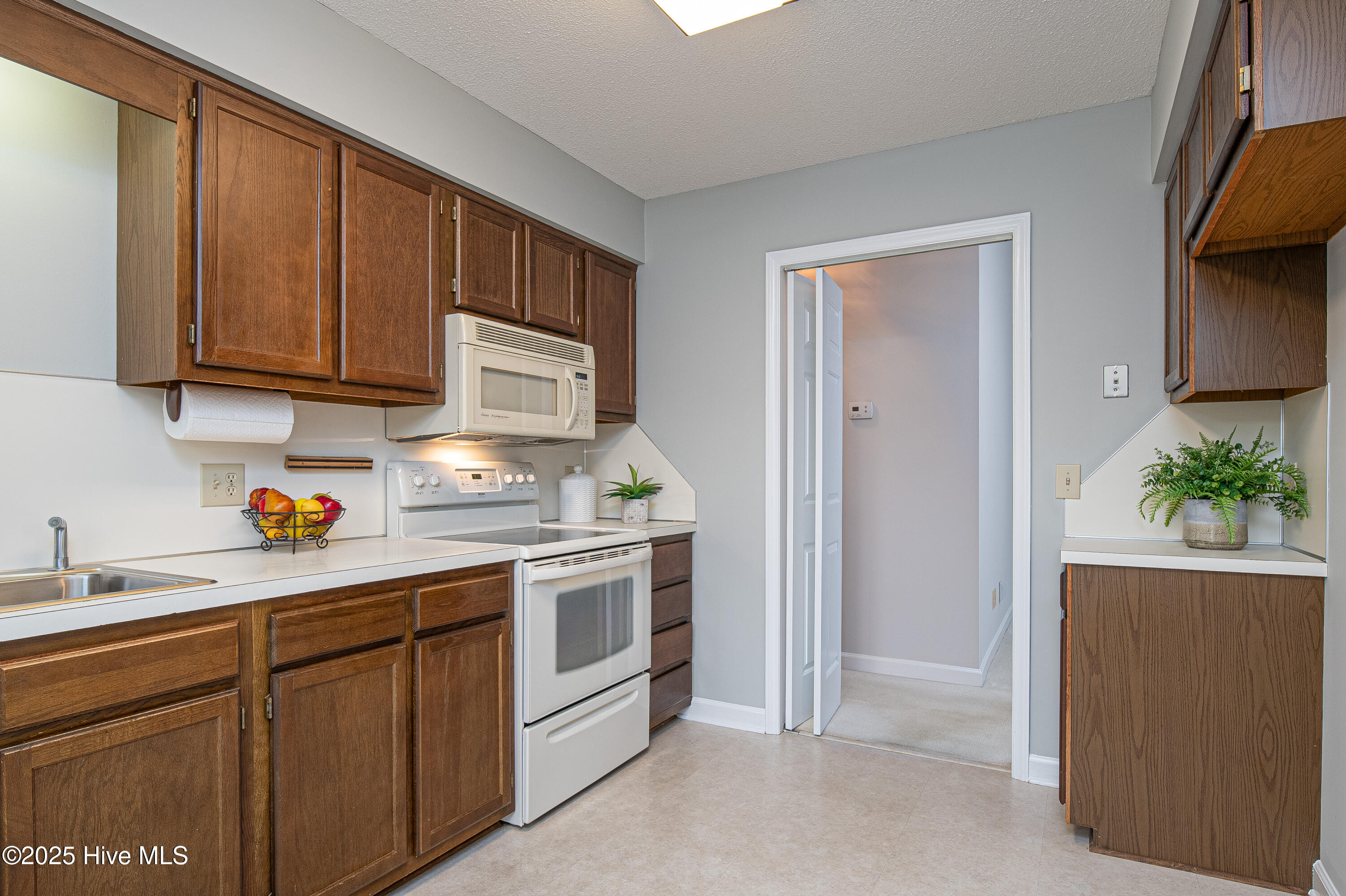 1922 Quail Ridge Road, Unit D Greenville, NC 27858 - Photo 19 of 31 31