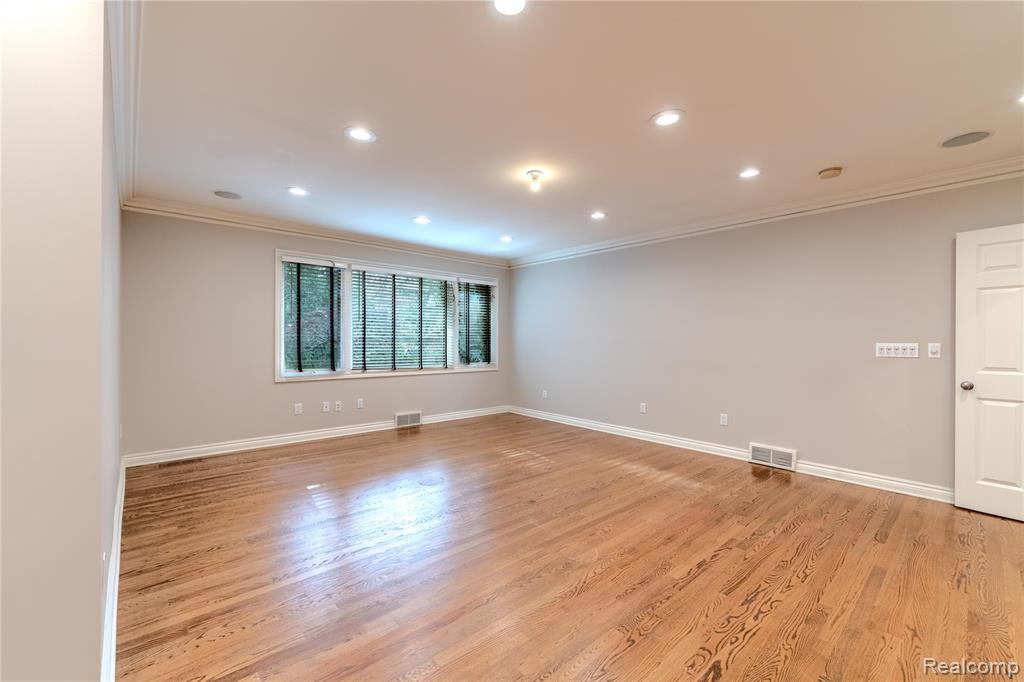 591 Rudgate Road Bloomfield Hills, MI 48304 - Photo 52 of 74