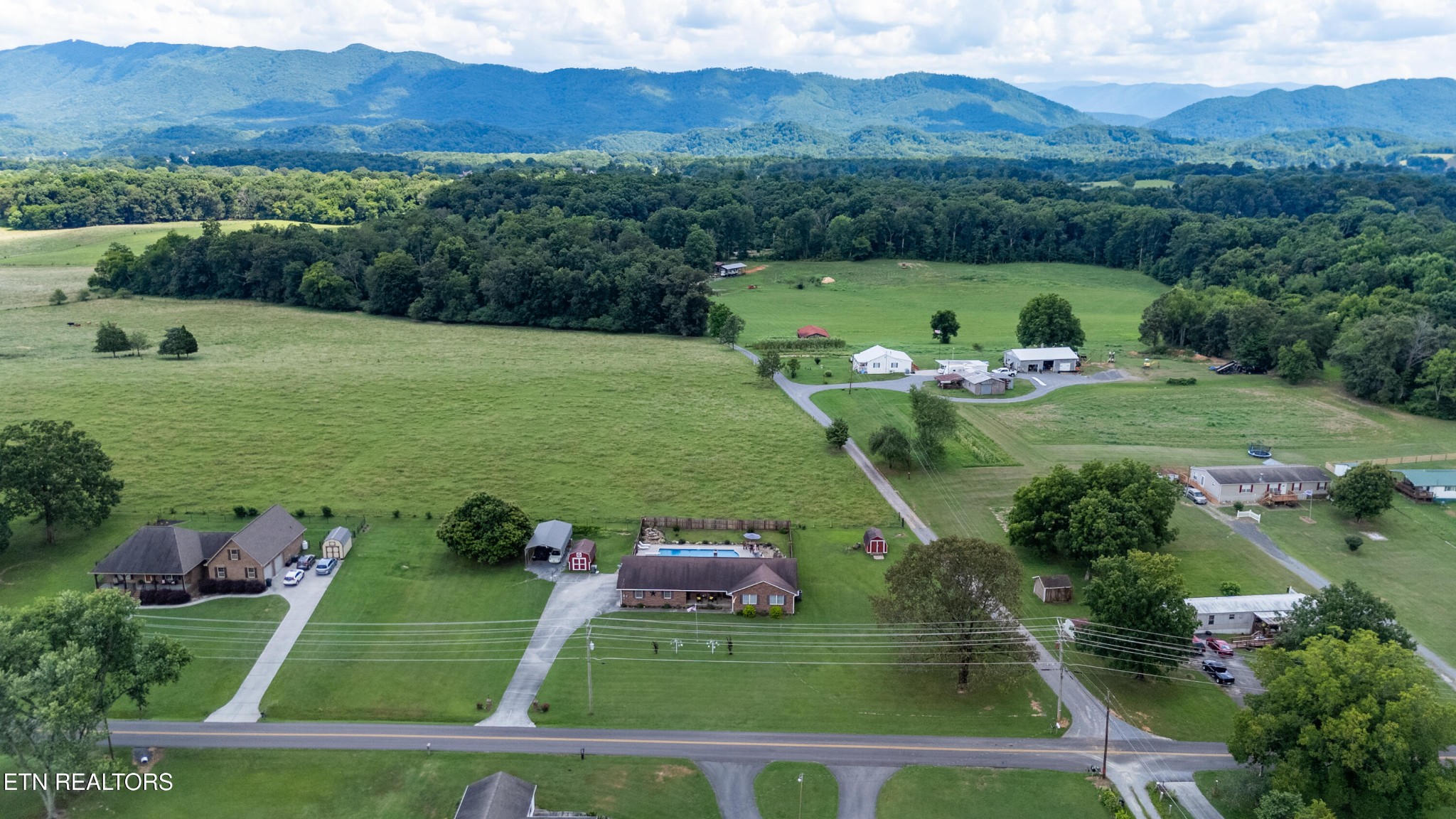 4516 Pea Ridge Road Maryville, TN 37804 - Photo 41 of 49 Gallery Image 41