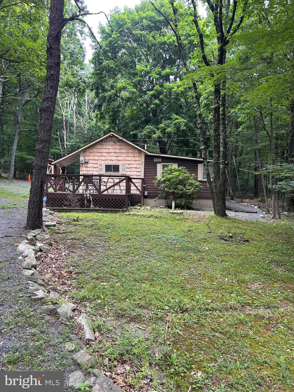 1507 Upper Valley Road Effort, PA 18330 - Photo 1 of 15 Gallery Image 1