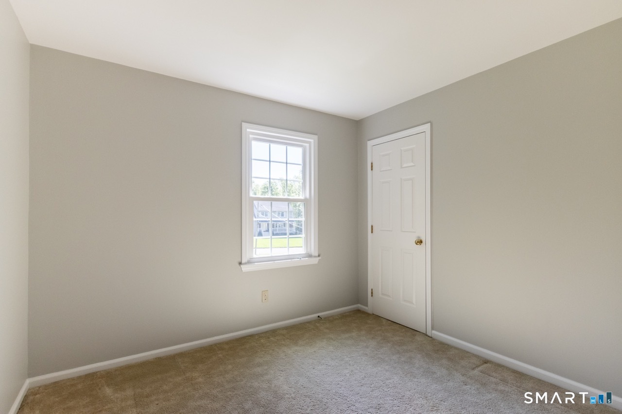 37 Vintage Road Trumbull, CT 06611 - Photo 24 of 39