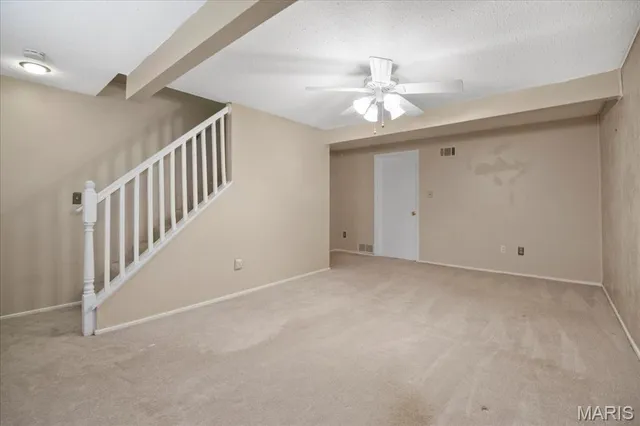 $189,900 | 11846 Sologne Court, Maryland Heights, MO 63043