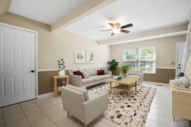 $189,900 | 11846 Sologne Court, Maryland Heights, MO 63043