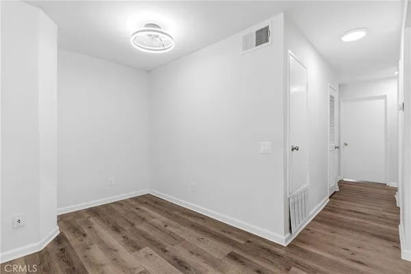 $2,800 | 18209 Sierra Highway, Unit 30, Canyon Country, CA 91351